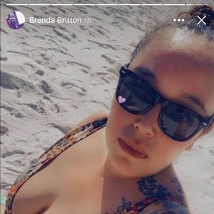 Meet your Posher, Brenda